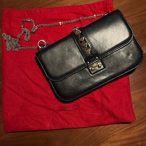 VALENTINO GLAM LOCK BAG WITH CHAIN